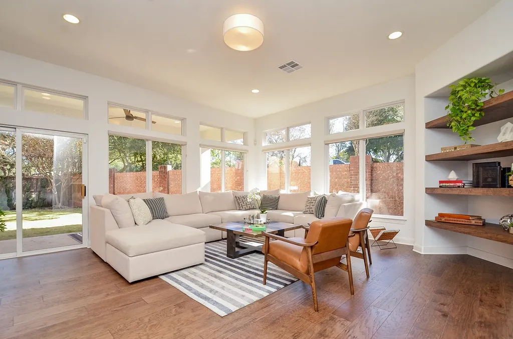 2826 Tudor Manor Houston TX 77082