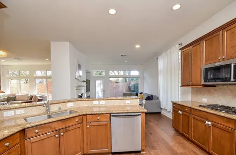 2826 Tudor Manor Houston TX 77082