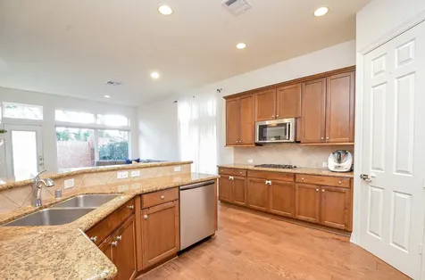 2826 Tudor Manor Houston TX 77082