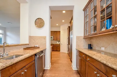 2826 Tudor Manor Houston TX 77082