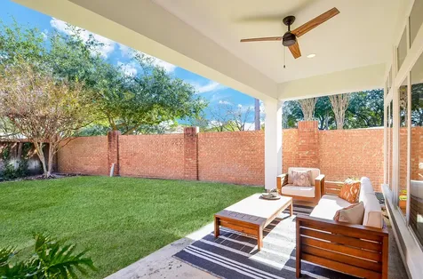 2826 Tudor Manor Houston TX 77082
