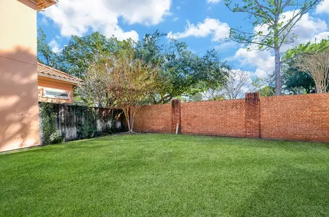 2826 Tudor Manor Houston TX 77082