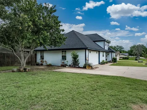 234 Park Drive La Grange TX 78945