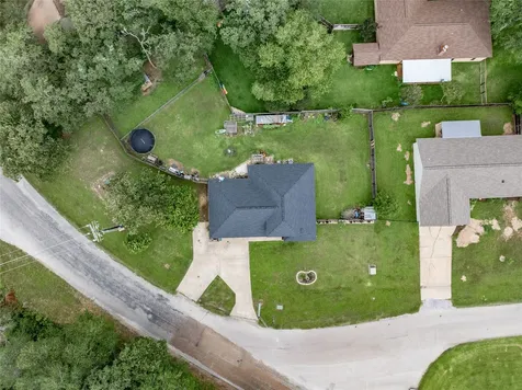 234 Park Drive La Grange TX 78945