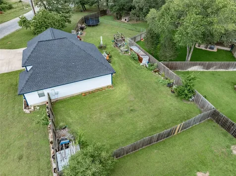 234 Park Drive La Grange TX 78945