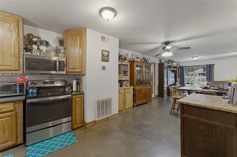 234 Park Drive La Grange TX 78945