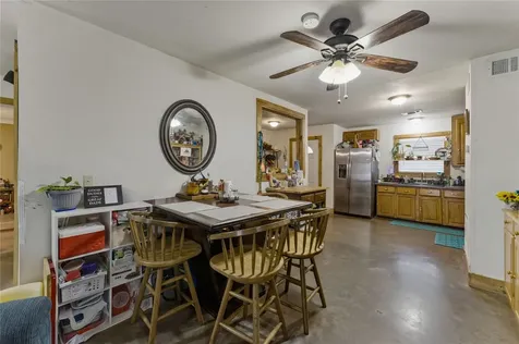 234 Park Drive La Grange TX 78945