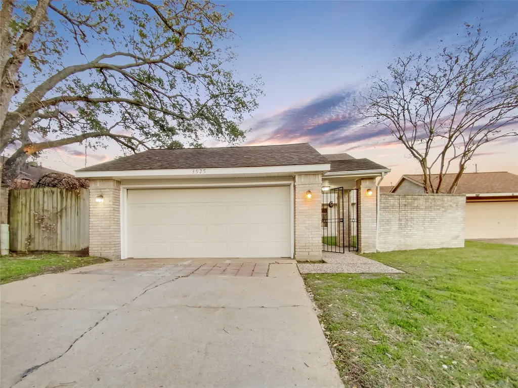 3925 Heathersage Drive Houston TX 77084