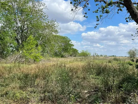 2748 County Road 456 El Campo TX 77437