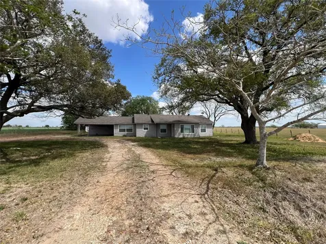 2748 County Road 456 El Campo TX 77437