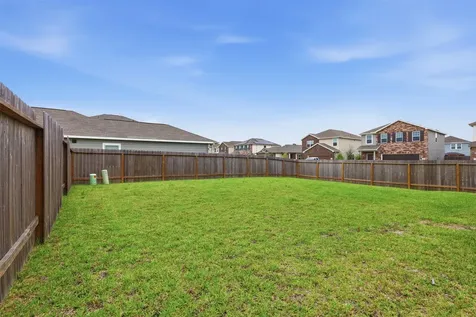 10138 Tiger Flower Lane Houston TX 77016