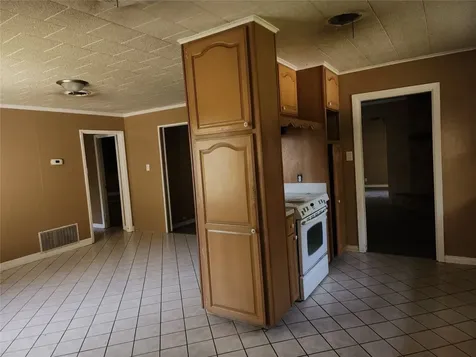 512 Camellia Avenue Orange TX 77630