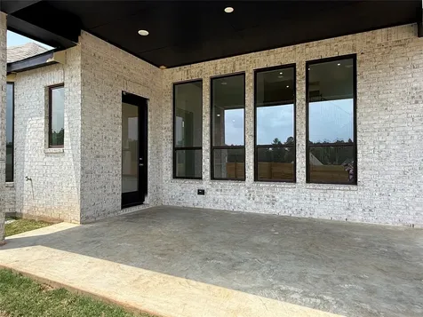 9041 Babbling Brook Drive Montgomery TX 77316
