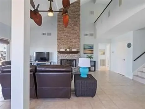 1318 Hawaii Drive Tiki Island TX 77554