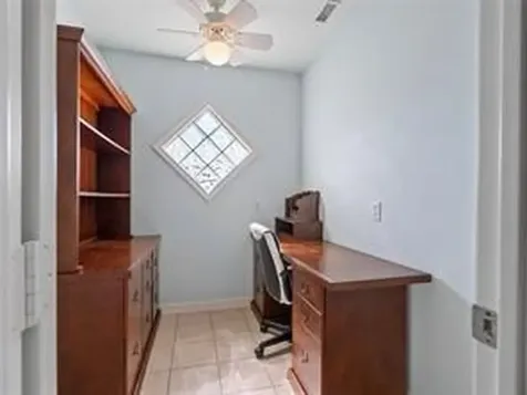 1318 Hawaii Drive Tiki Island TX 77554