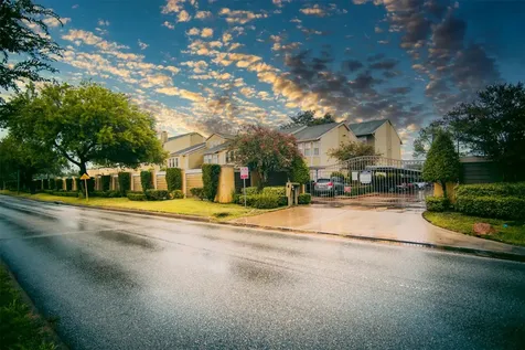 3995 Eldridge Parkway 5021 Houston TX 77082