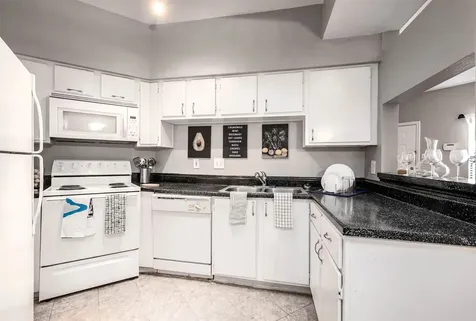 3995 Eldridge Parkway 5021 Houston TX 77082