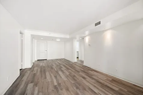 3525 Sage Road 613 Houston TX 77056