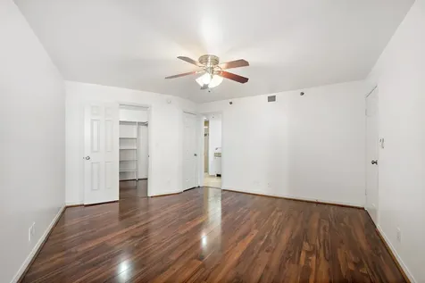3525 Sage Road 613 Houston TX 77056
