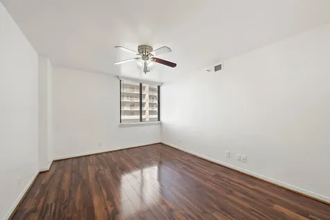 3525 Sage Road 613 Houston TX 77056