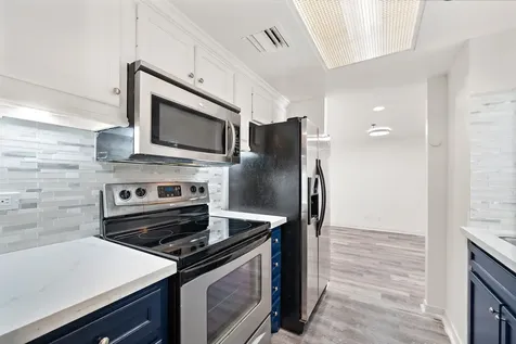 3525 Sage Road 613 Houston TX 77056
