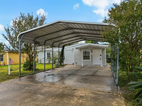 1004 S 2nd Street La Porte TX 77571