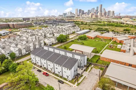 2840 Cline Street Houston TX 77020