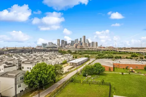 2840 Cline Street Houston TX 77020