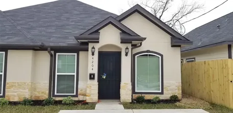 4204 Stassen Street B Houston TX 77051
