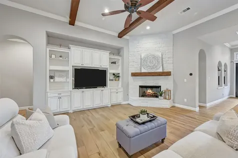 1821 Avery Lane Friendswood TX 77546