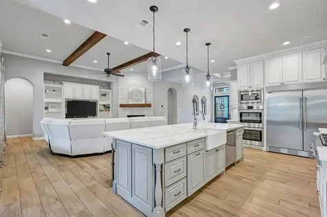 1821 Avery Lane Friendswood TX 77546