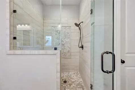 1821 Avery Lane Friendswood TX 77546