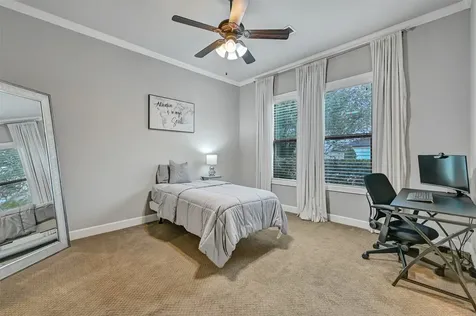 1821 Avery Lane Friendswood TX 77546