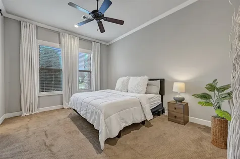 1821 Avery Lane Friendswood TX 77546