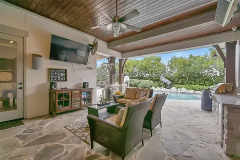 1821 Avery Lane Friendswood TX 77546