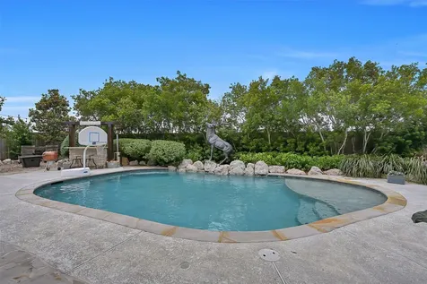 1821 Avery Lane Friendswood TX 77546
