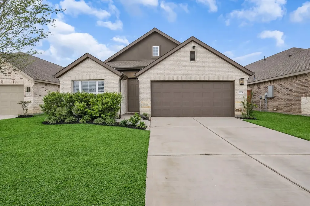 19419 Valletta Green Drive Hockley TX 77447