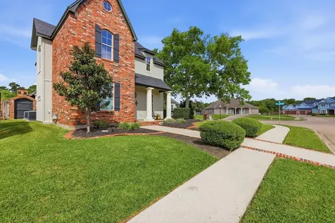 1831 Silkwood Circle Port Neches TX 77651