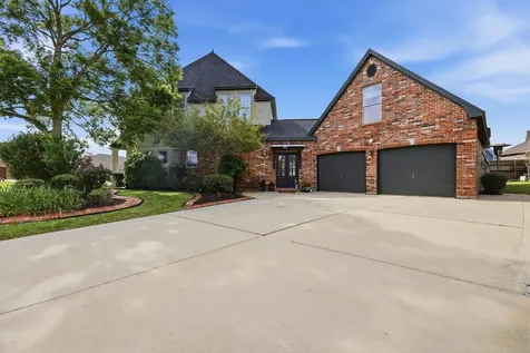 1831 Silkwood Circle Port Neches TX 77651
