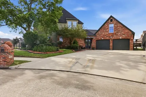 1831 Silkwood Circle Port Neches TX 77651