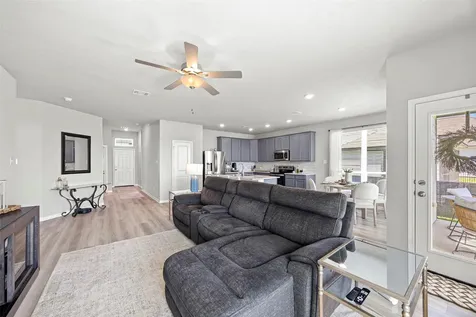 383 Shoreview Drive Conroe TX 77303