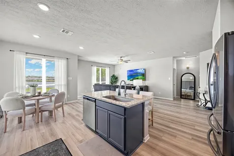 383 Shoreview Drive Conroe TX 77303