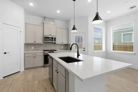 2815 Brandon Bluff Bend Fulshear TX 77441