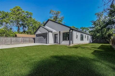 6705 Roanoke Street Houston TX 77028
