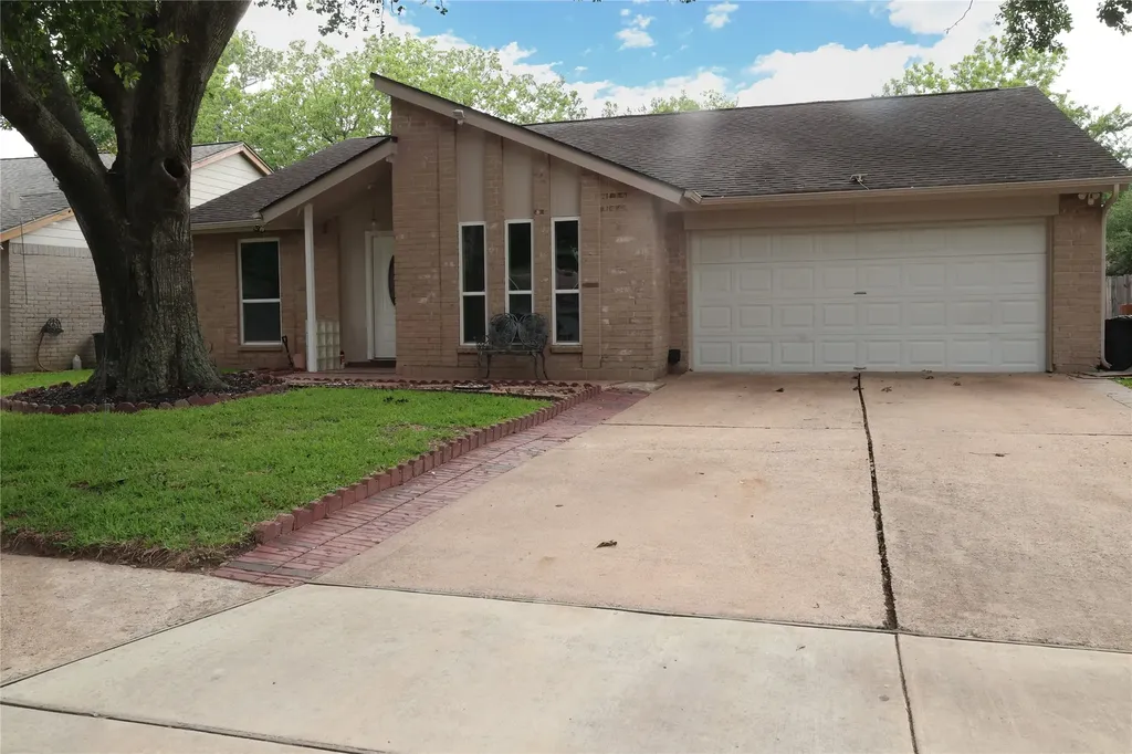 7611 Woodland West Drive Houston TX 77040
