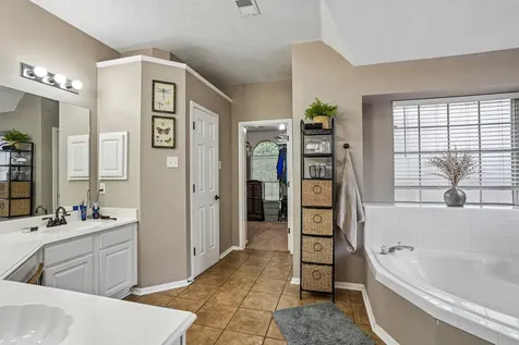 10900 Sycamore Drive N La Porte TX 77571