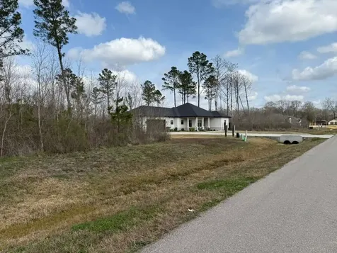 88 County Road 6614 Dayton TX 77535
