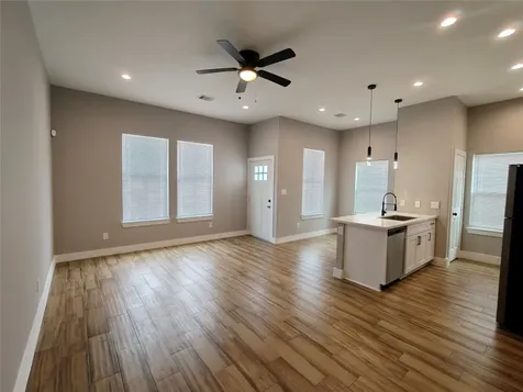 4124 Vaughn Street B Houston TX 77016