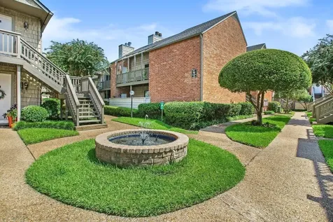 2829 Timmons Lane 202 Houston TX 77027