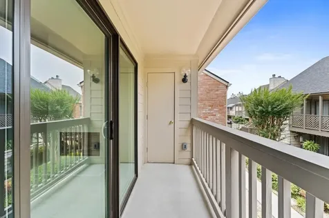 2829 Timmons Lane 202 Houston TX 77027